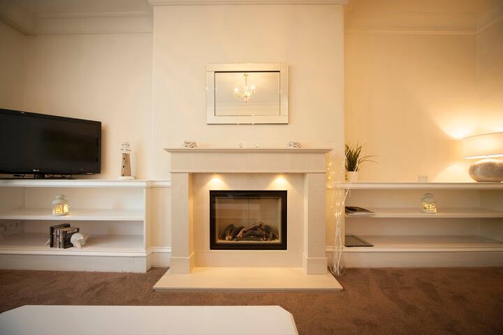 Luxury 2 bed Apt. Jesmond, Nr Uni's. & Hospitals