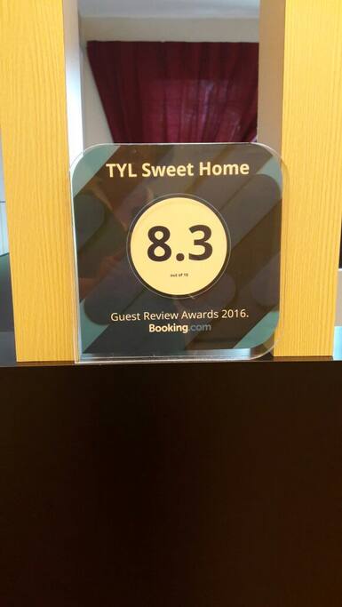 Booking.com guest review award for year 2016