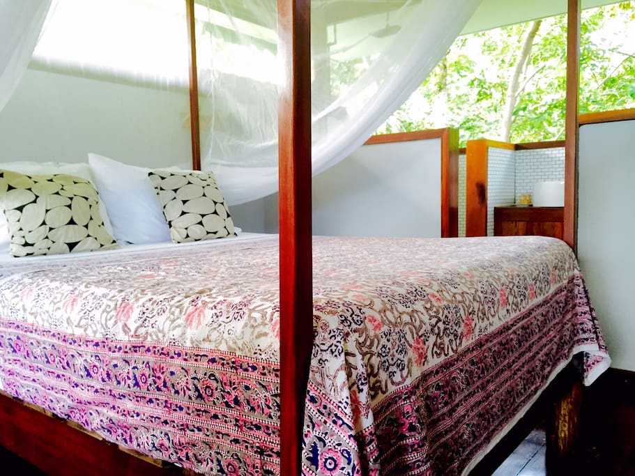 Queen bed in our LORO lodge suite
