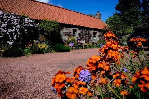 A Traditional East Lothian Cottage
