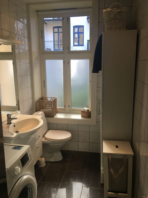 Modern bathroom