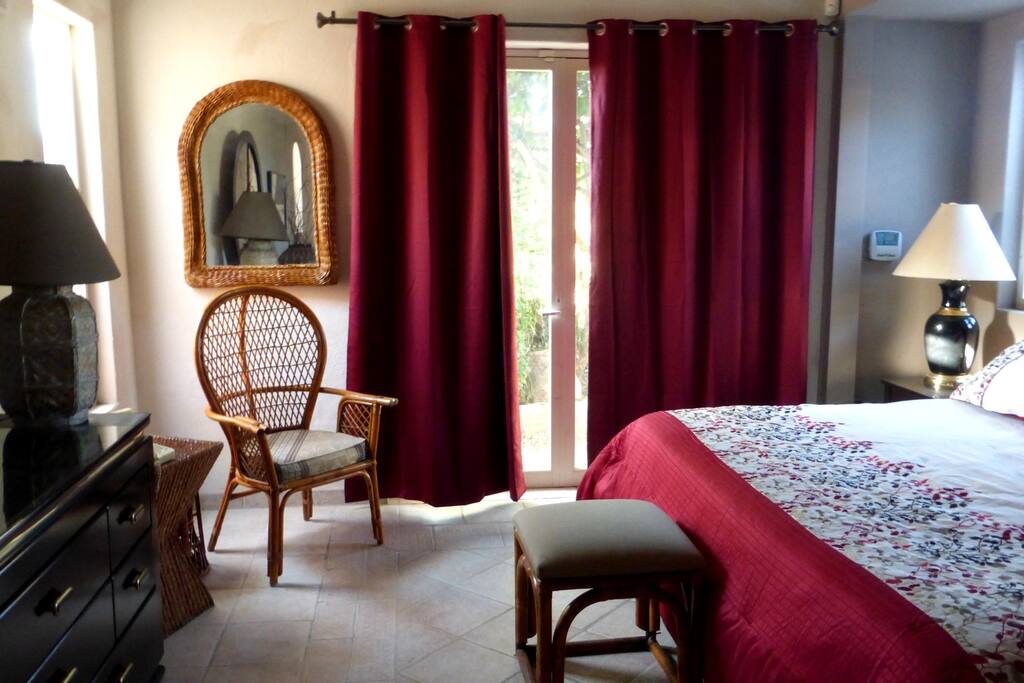 Spacious bedroom with en suite bathroom, private entrance...