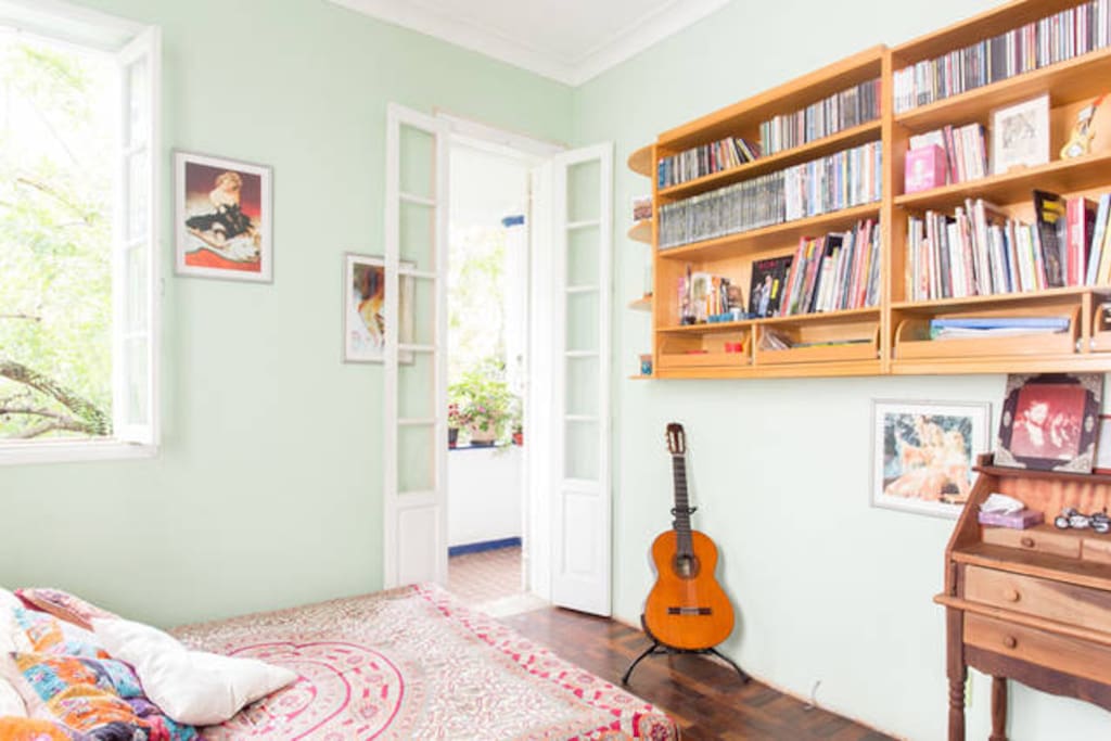 Quarto com varanda / Room with balcony