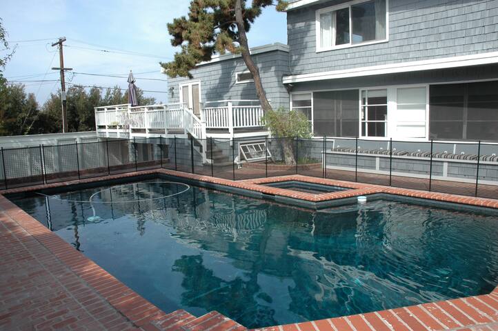 LJ Village Home with private pool & spa gallery image 5