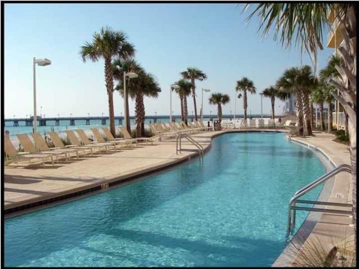 Near Pier Park Beachfront Beach Service Condominiums for Rent in