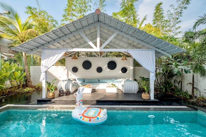 The Hampton's Twilight |  Pvt Pool Villa + Cabana - Goa