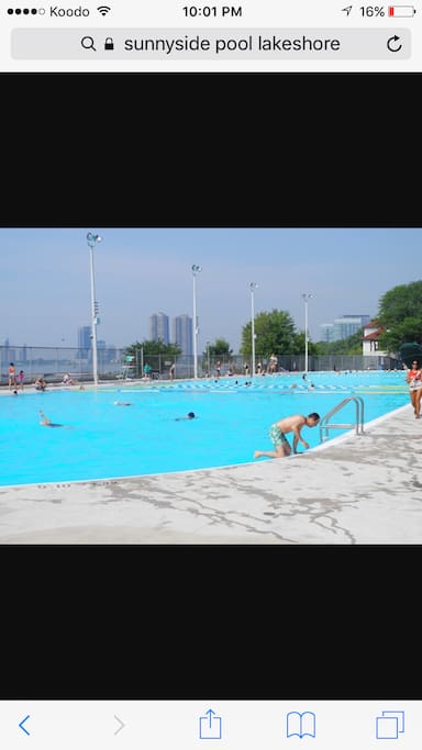 15 min walk to the lake! And sunnyside pool❤️