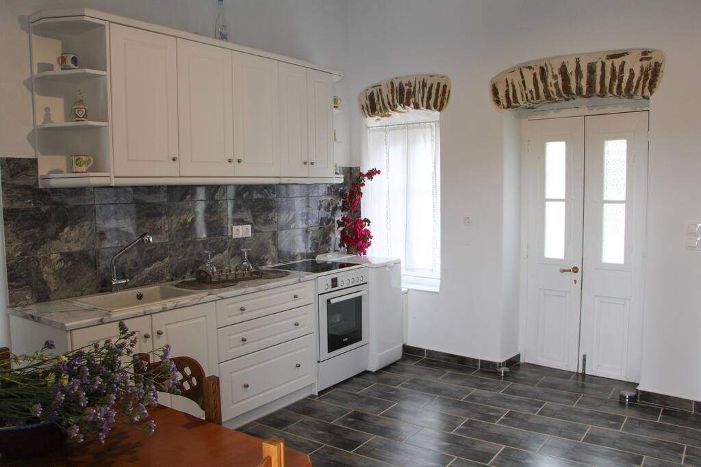 Kitchen - Living room