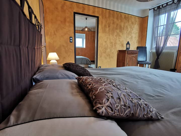 Second bedroom (floor) - 2nd bedroom (1st floor)