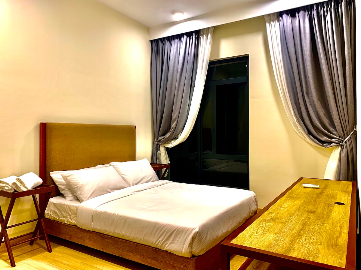 Mr K Penthouse @ Timurbay Kuantan - Serviced apartments for Rent 