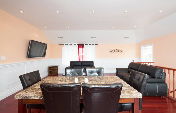 Best view in Queens gallery image 2