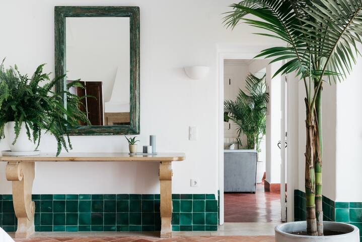 Outpost – Casa das Arribas: Ocean Saloon gallery image 3