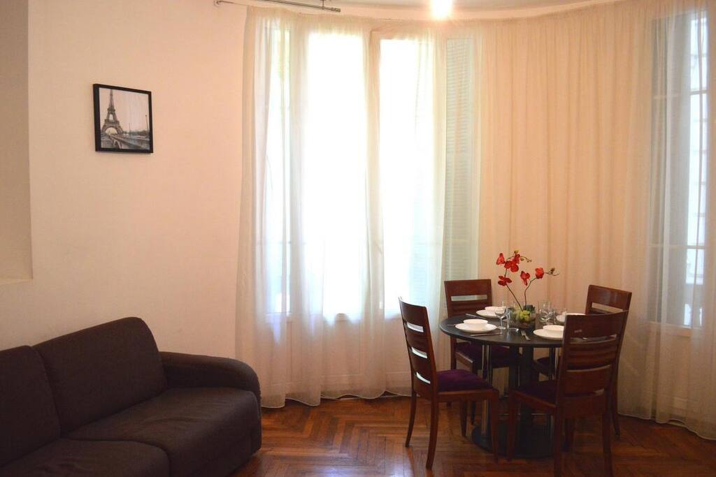 SALON/SALLE A MANGER