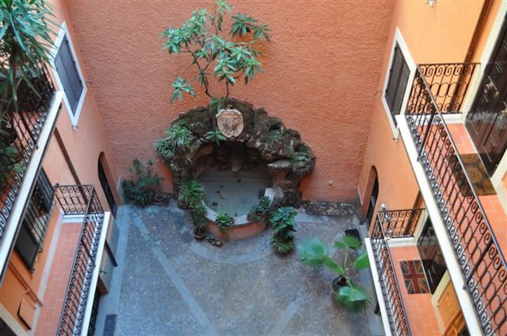 Colosseum Street n.1 – at 100 mt to the Metro gallery image 3