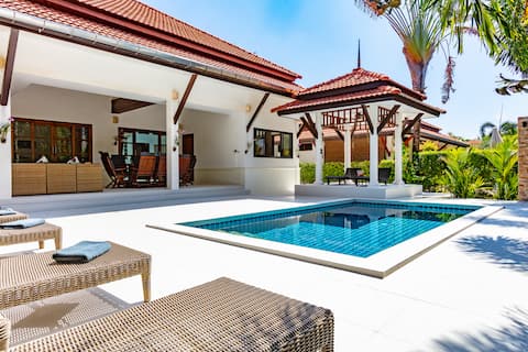 Malee Beach Pool Villa B8, Koh Lanta, Krabi