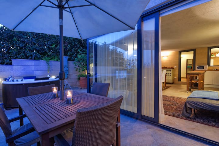 Narciso, with Jacuzzi and view