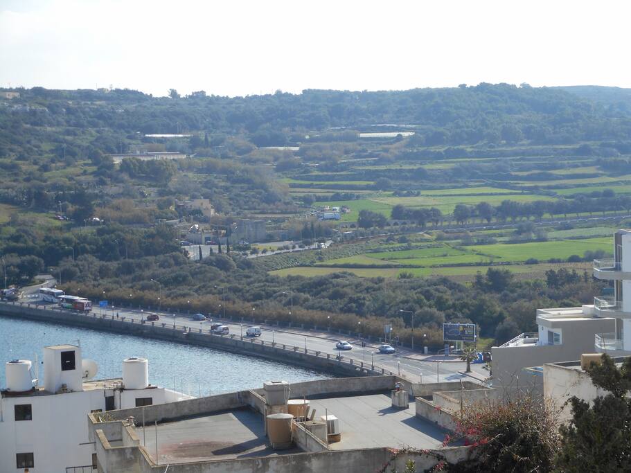 Balcony view of Pwales Valley