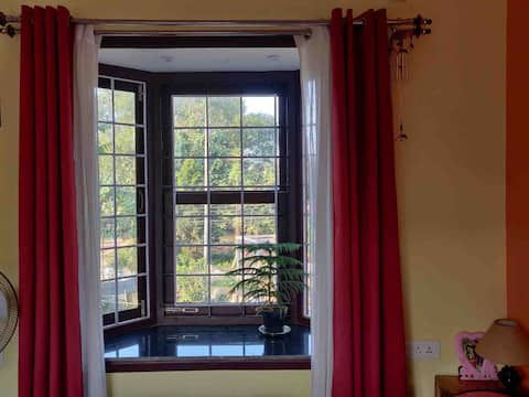 Charming Modern Homestay - AC Accommodation