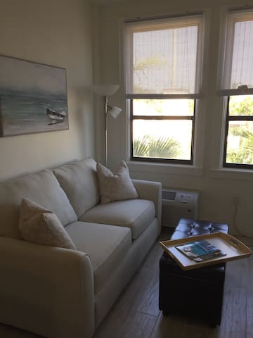 Airbnb Palm Beach Vacation Rentals Places To Stay Florida