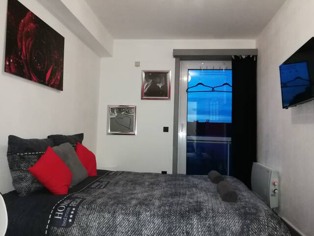 Chambre privée restos/centre/plage/station/Brugge