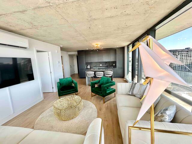 Dual PH Suites gallery image 3