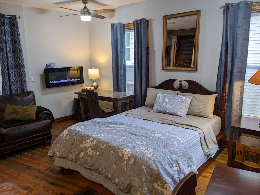 Airbnb Eclectic Studio apartment