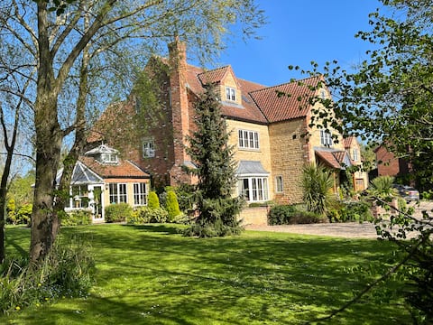 Luxury Country House with indoor pool and hot-tub
