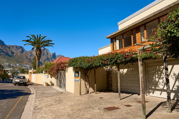 The Cape Kingdom Beach House, Camps Bay gallery image 3