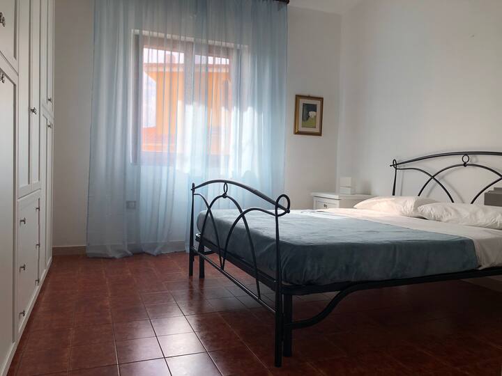 ორადგილიანი ნომერი 1