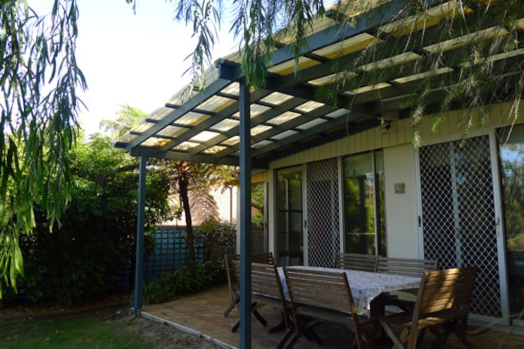 Australian beach and bush heaven Houses for Rent in Broulee, New