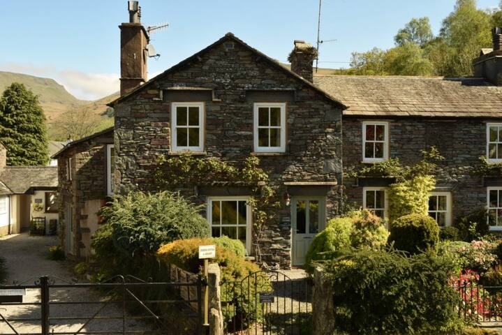 Juniper Cottage Grasmere Cottages For Rent In Cumbria England