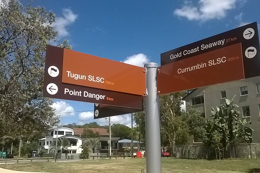 Close to clubs, restaurants,shops