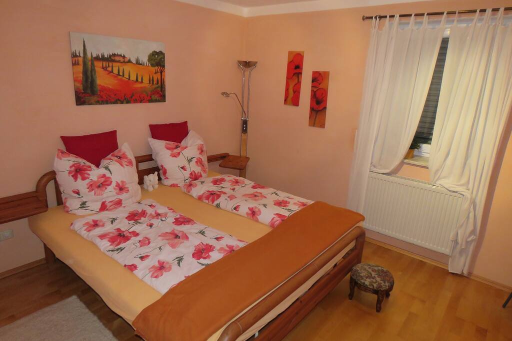 Sleeping room overview