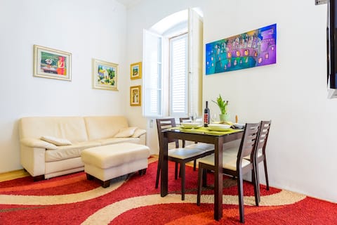Top performing Airbnb: Old town Cavtat Modern Sea View Apartment in Općina Konavle