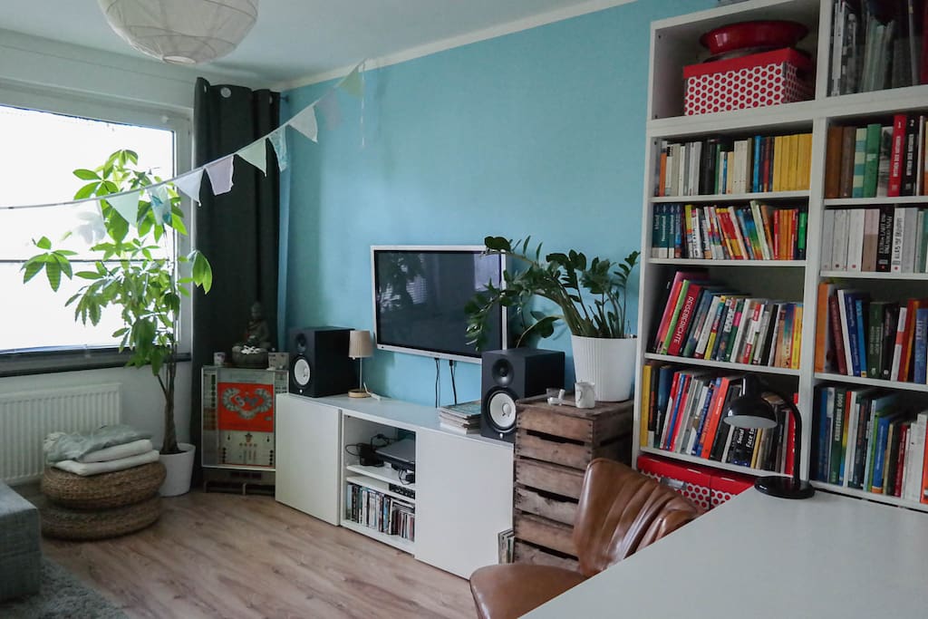 Das Wohnzimmer (rechte Wand)