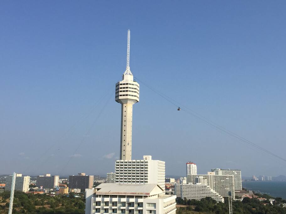 vue sur la Tour de Pattaya Park