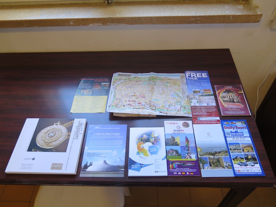 The guides for traveler