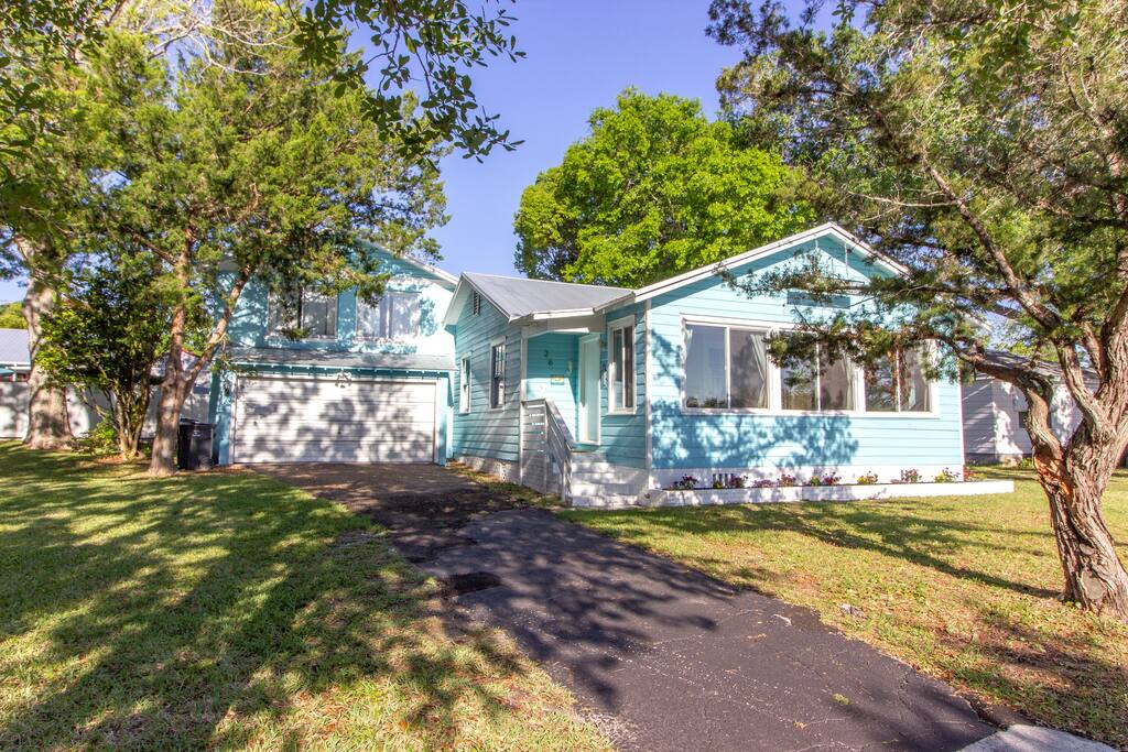 Welcome to the Mermaid Retreat (Main Home)