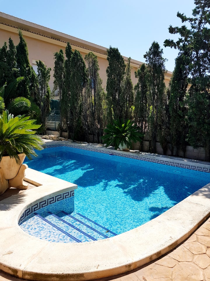 Habitación Doble Dos Camas Exterior Muy Luminosa. - Alicante