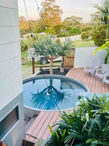 Byron Shire luxury ocean view+pool+2 min to beach gallery image 4