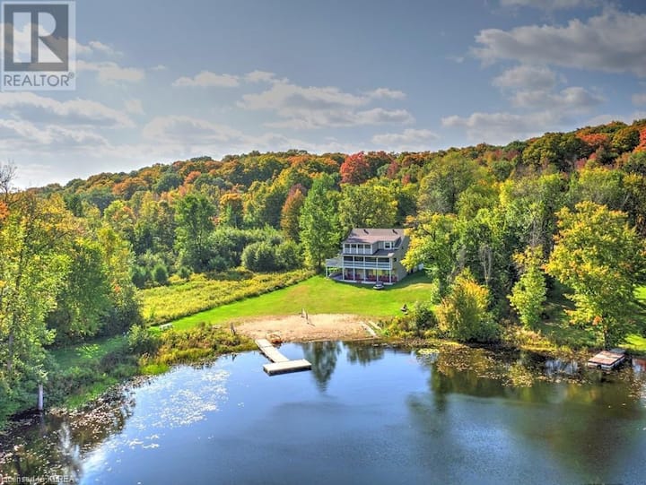 Shadow Lake Holiday Rentals & Homes Kawartha Lakes, Canada Airbnb