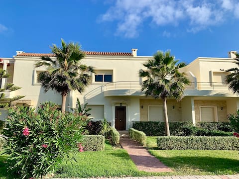 Charmante villa à Savannah beach, sidi rahal