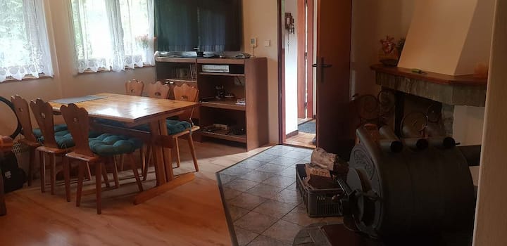Dhoma e ndenjjes