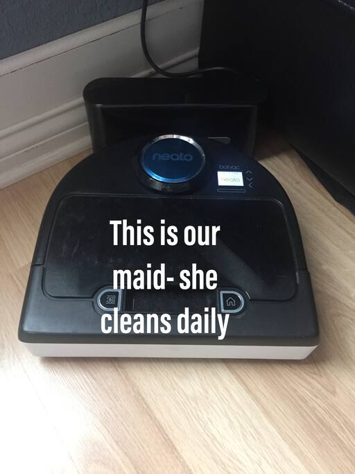 Dog hair is generally not an issue here, I like a clean home too