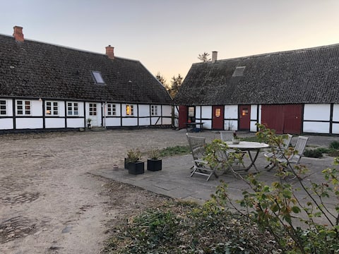 Hesselgård. Bindingsværkidyl with delicious rooms