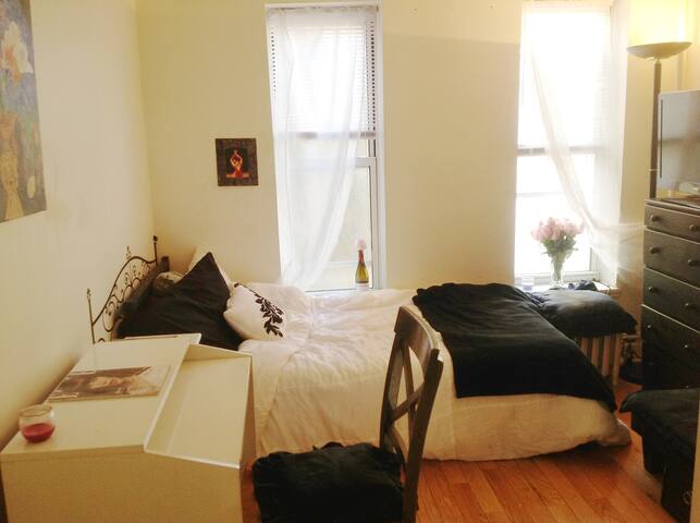 Room in East Village with Private Entrance