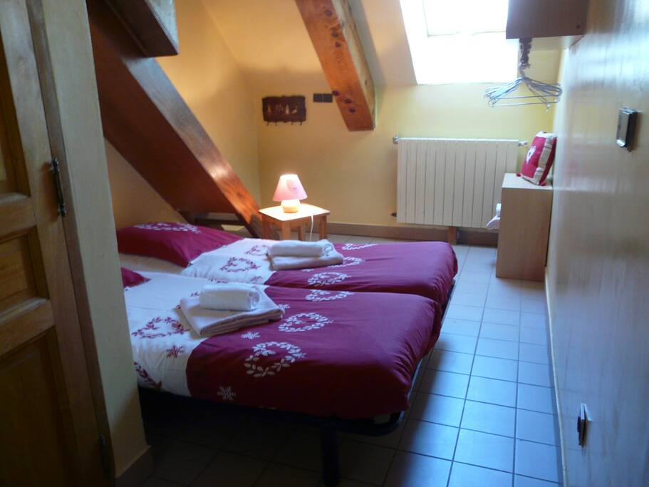 Chambre mansardée.