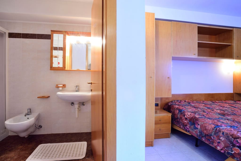 Bagno con doccia