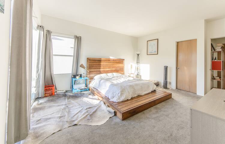 Large Beach House gallery image 5