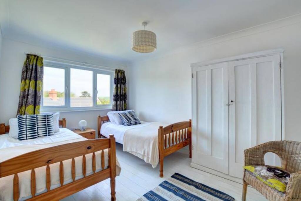 Twin Single Bedroom